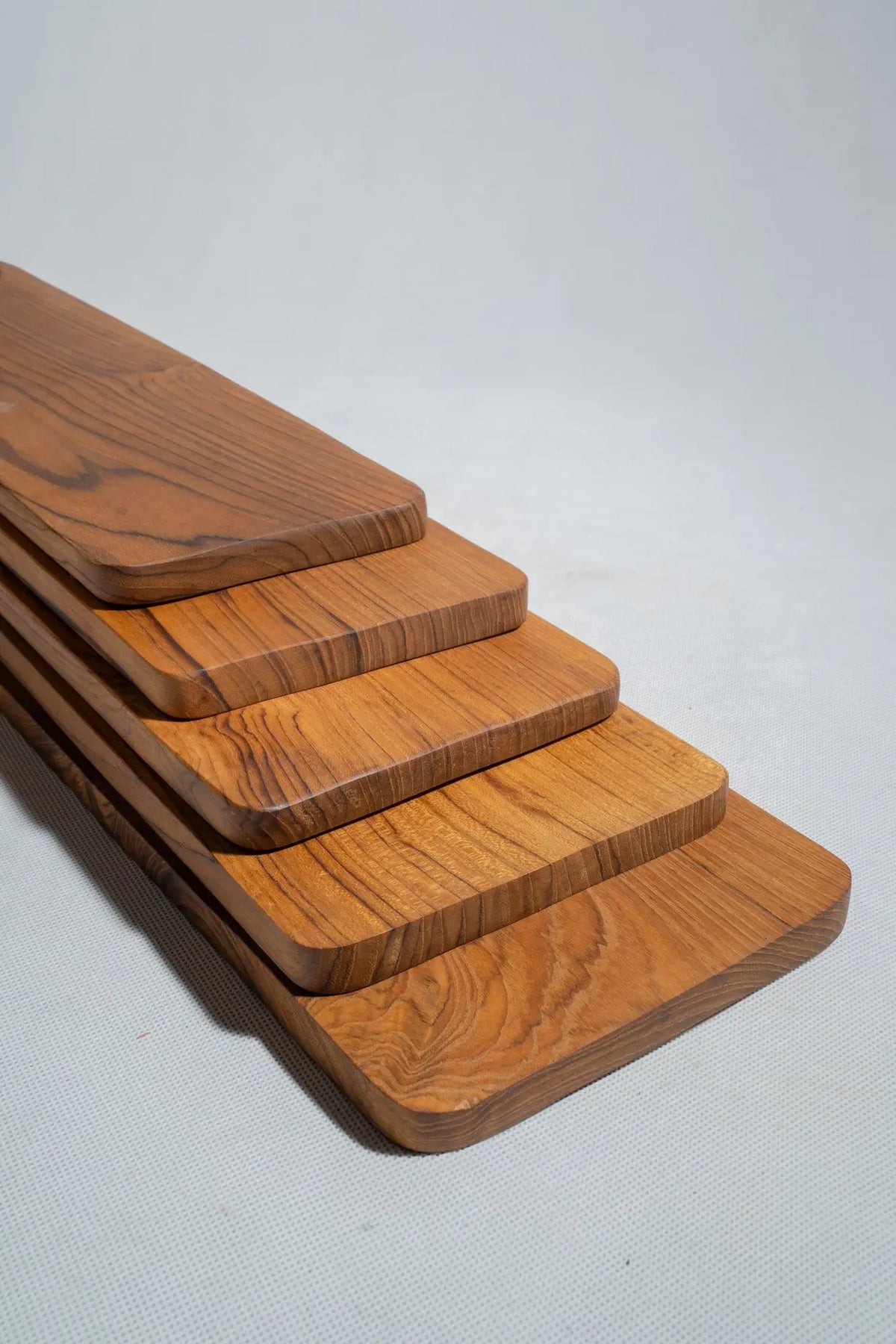 Teak serving board with handle – view 12