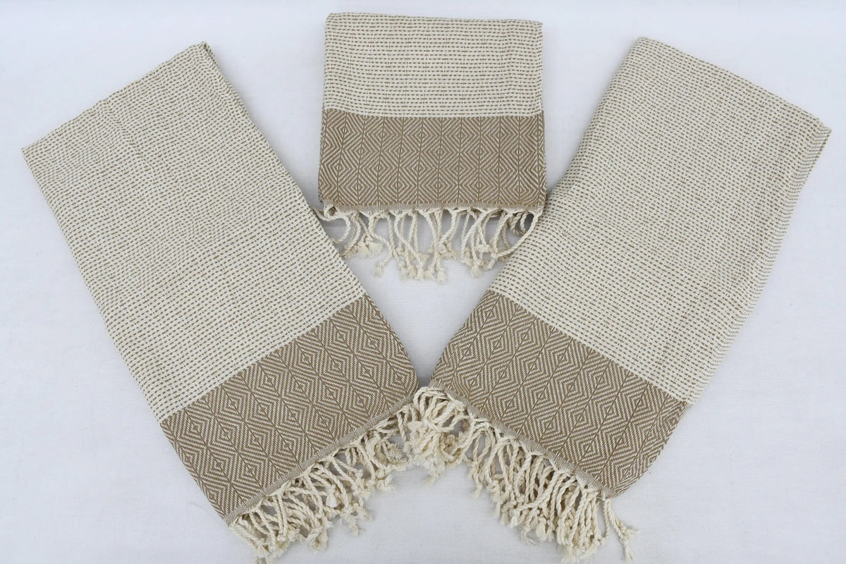 Light brown hand and kitchen towel – view 2