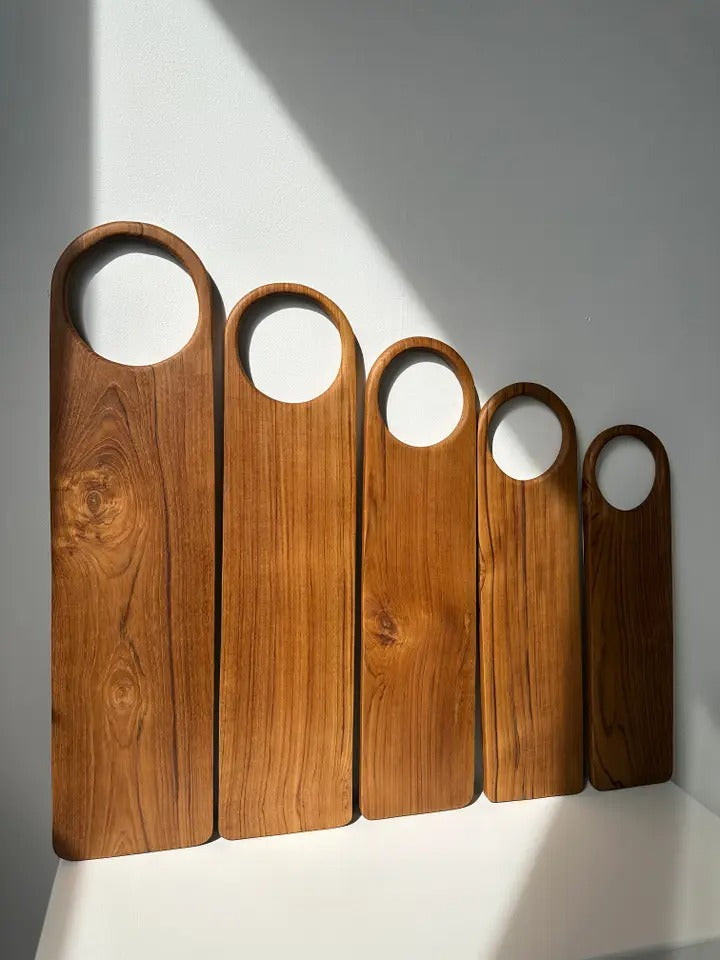 Teak serving board with handle – view 5